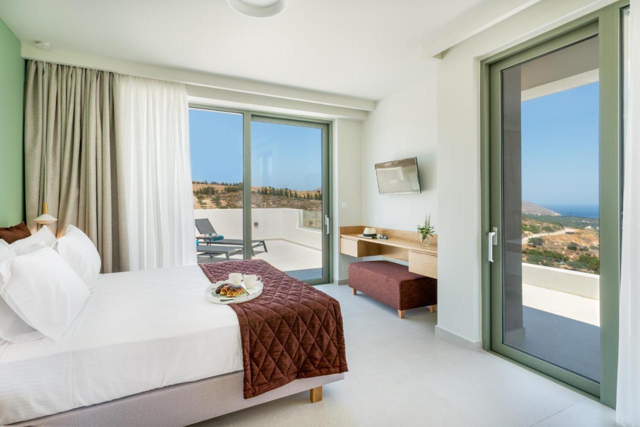 Villa Luxurious Cretan Aura With Private Heated Pool, Jacuzzi And Playroom *