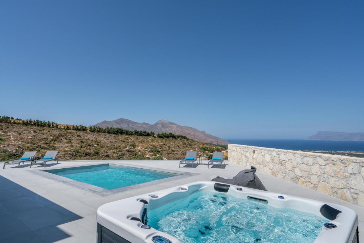Villa Luxurious Cretan Aura With Private Heated Pool, Jacuzzi And Playroom