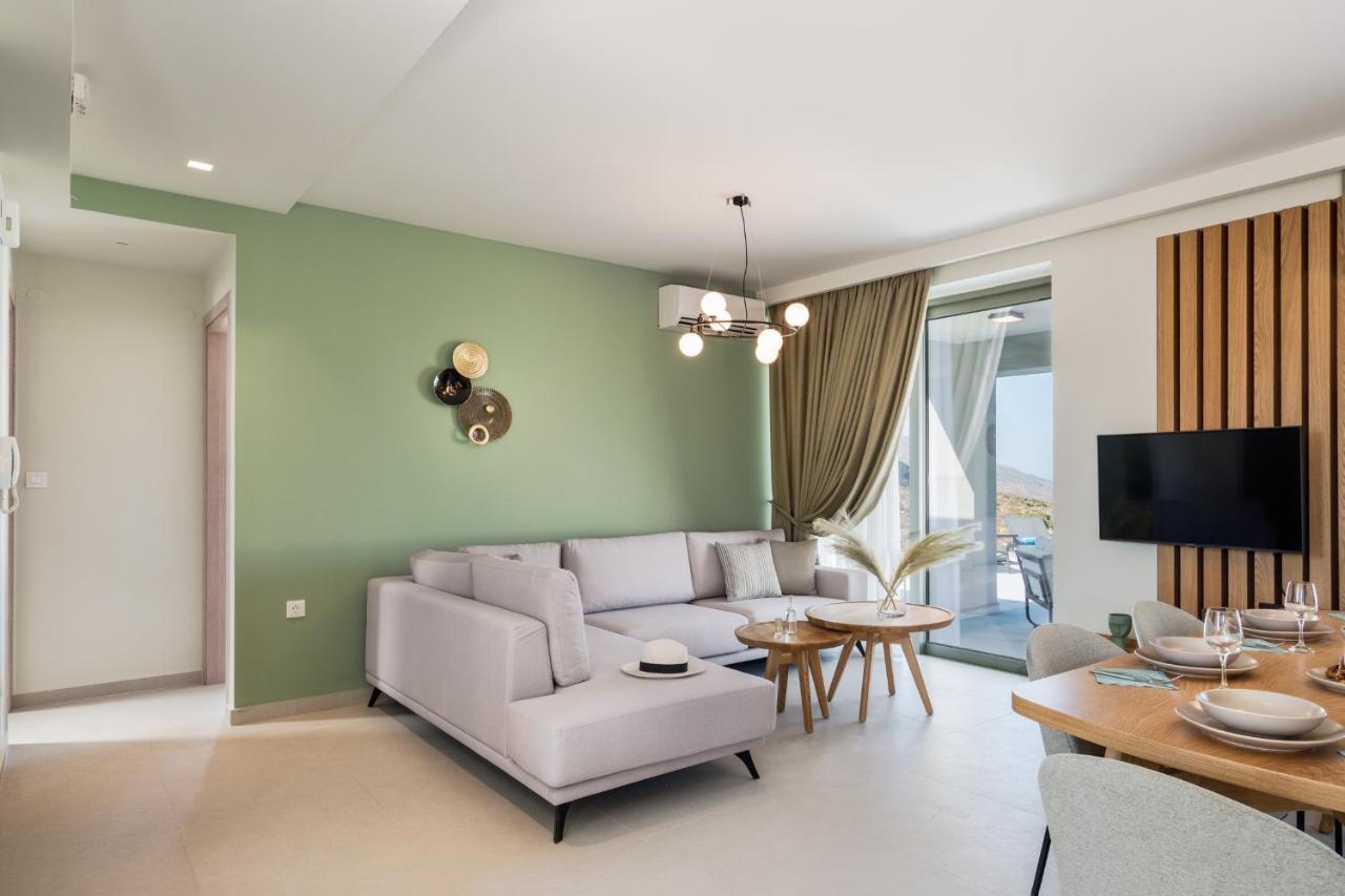 Luxurious Cretan Aura With Private Heated Pool, Jacuzzi And Playroom Villa
