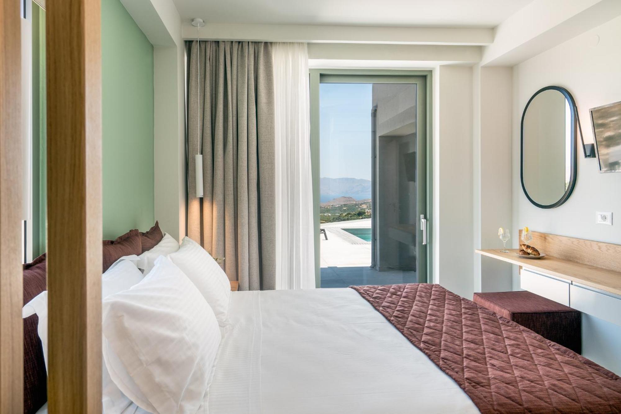 Villa Luxurious Cretan Aura With Private Heated Pool, Jacuzzi And Playroom Agios Ioannis (Gramvousa)